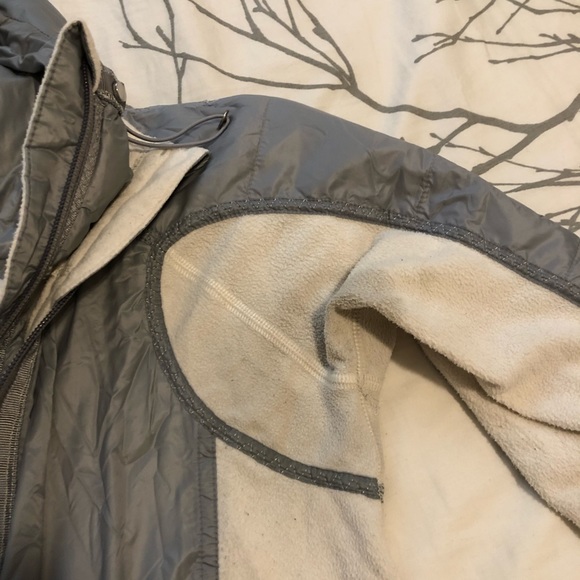 Lululemon run jacket - Picture 5 of 9